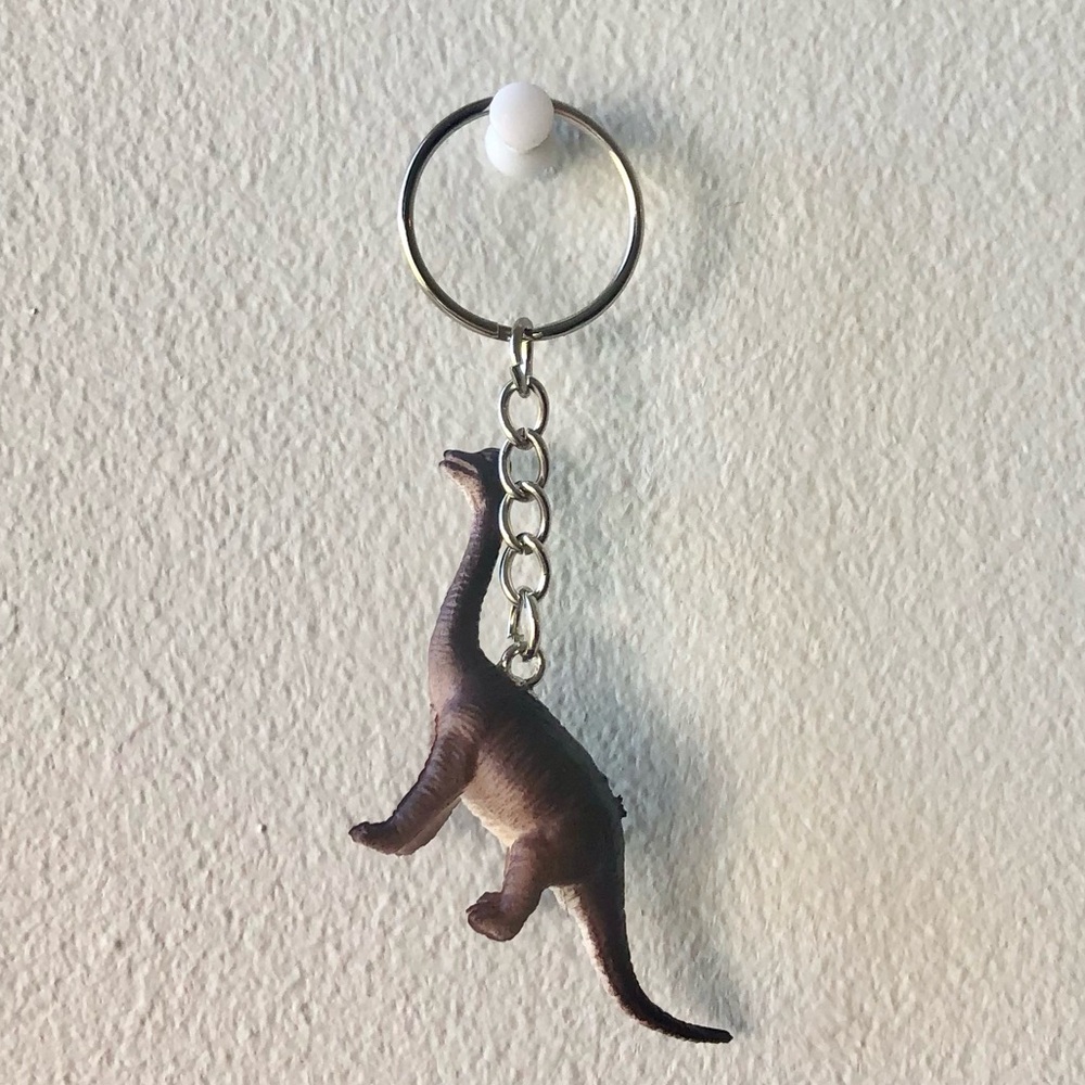 ❤️ Grey Brachiosaurus Dinosaur Keychain